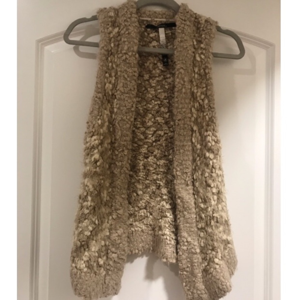Kensie Chunky Knit Vest
